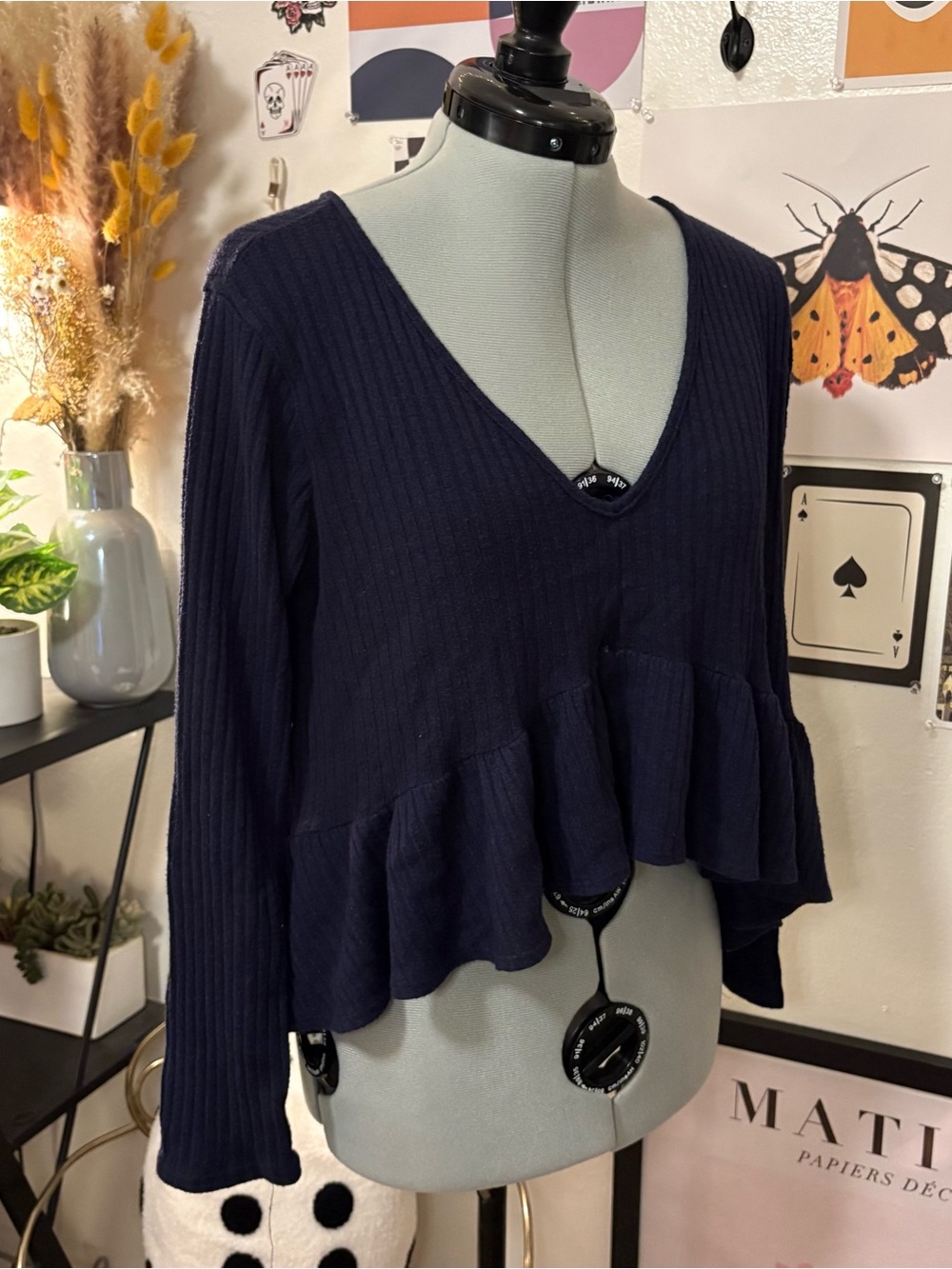 Altar’d State Navy Ribbed Ruffle Peplum Top Size M - Picture 3 of 6